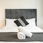 Greenwich Stay